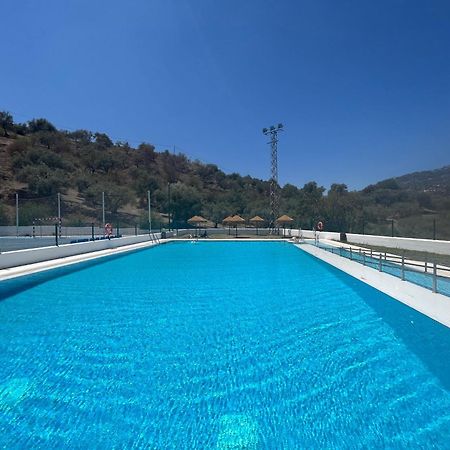 Rooftop Terrace & Panoramic Mountain View'S Villa Cutar Exterior foto