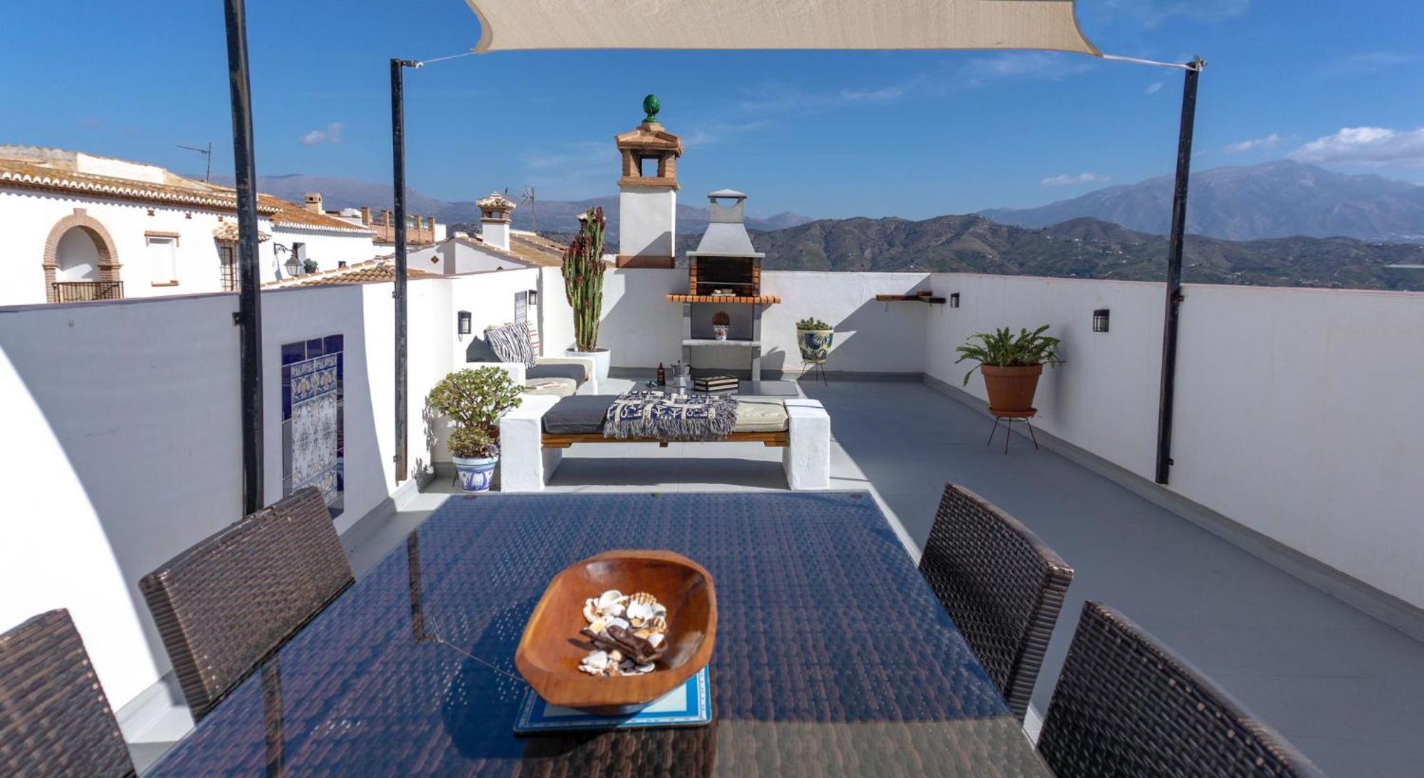 Rooftop Terrace & Panoramic Mountain View'S Villa Cutar Exterior foto